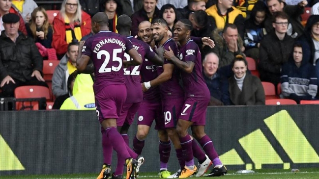 Manchester City humilló a Watford y mantuvo el liderato en la Premier League