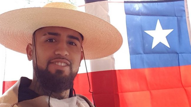 Arturo Vidal se vistió de huaso para celebrar las Fiestas Patrias en Alemania
