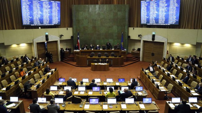 Oficialismo pide votar proyecto que sanciona justificar delitos de lesa humanidad