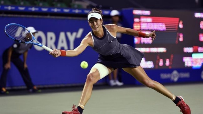 Garbiñe Muguruza estrenó su número uno con un triunfo