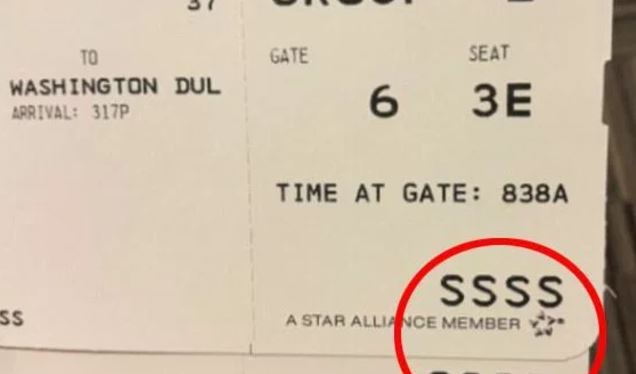 Revelan el código que nadie quiere tener en sus pasajes aéreos