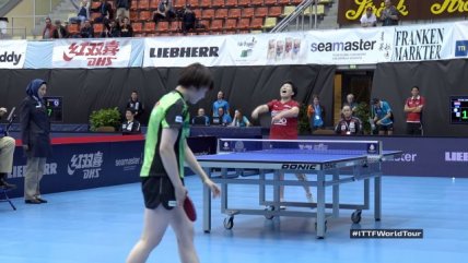   Jugadora de 54 años ganó el partido más largo de tenis de mesa en la era moderna 