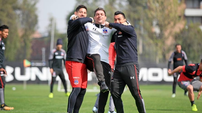 Colo Colo ironizó con las peleas de Pablo Guede y los referentes