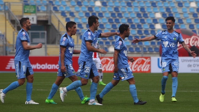O'Higgins ganó por primera vez en el Transición y hundió a Palestino