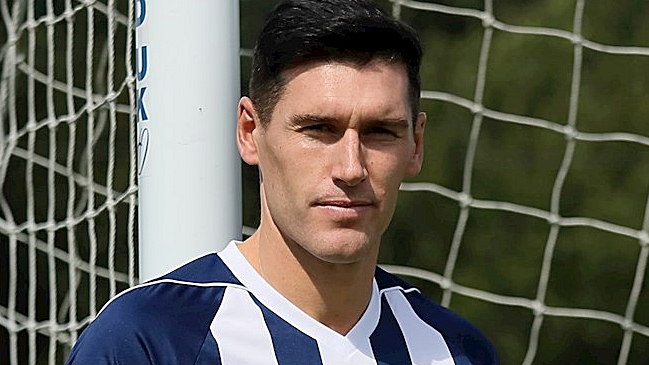 Gareth Barry superó a Ryan Giggs como el jugador con más partidos en la Premier League