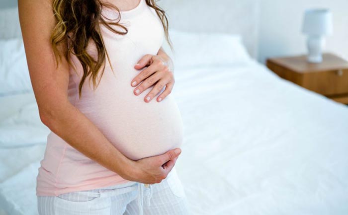 Niña fue al médico porque se sentía mal y dio a luz a un varón
