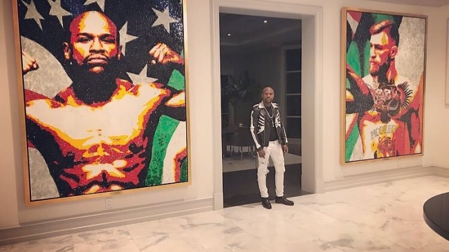 Floyd Mayweather exhibió mural de Conor McGregor en su mansión de Beverly Hills