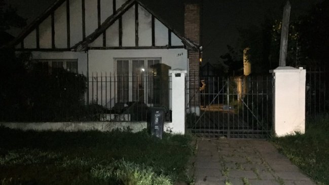 Asaltantes robaron vehículo y diversas especies desde domicilio en Ñuñoa