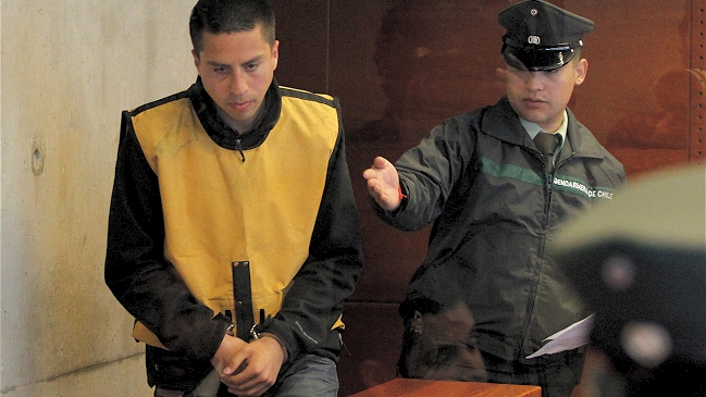 Con libertad vigilada quedó joven que empujó a fiscalizadora del Transantiago