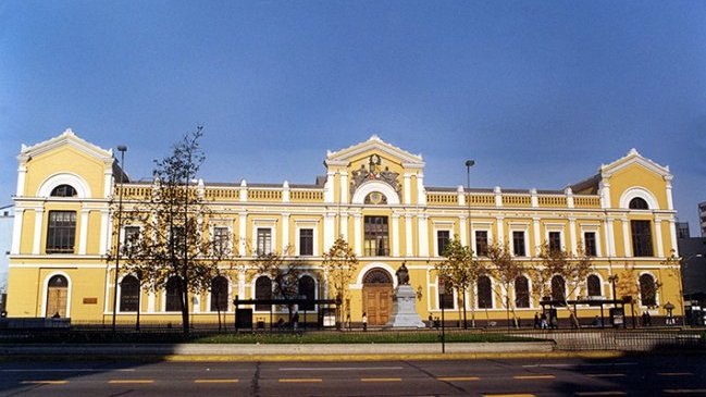 Universidad de Chile lidera ranking de América Economía