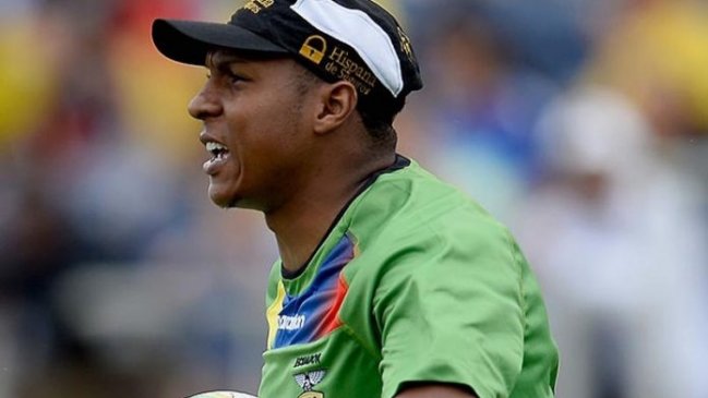 Arquero de Ecuador: Si estamos concentrados, podemos hacerle daño a Chile