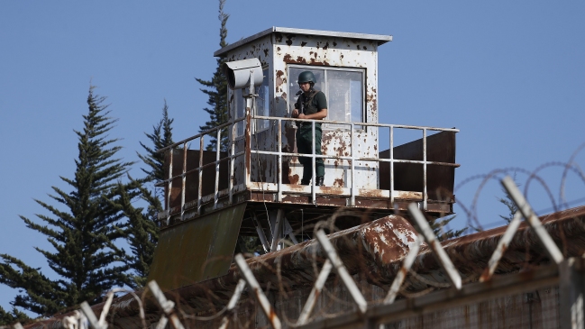 Al menos cuatro reos resultaron heridos tras riña en cárcel de Quillota