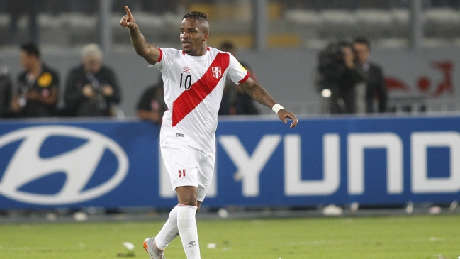 Duro golpe para Perú: Prensa peruana afirmó que Jefferson Farfán fue desconvocado por lesión