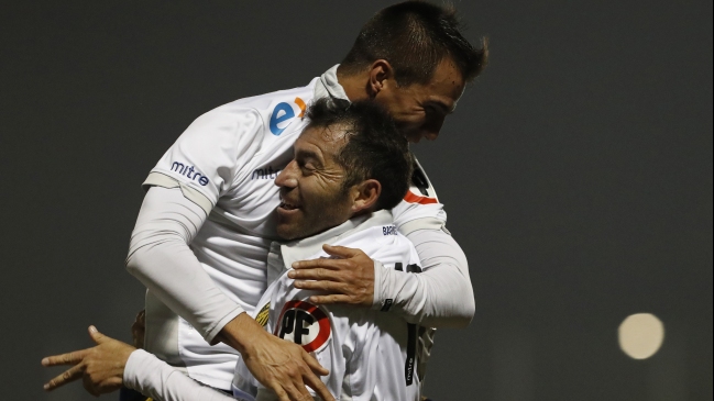 Barnechea venció y complicó a Deportes Valdivia en la Primera B
