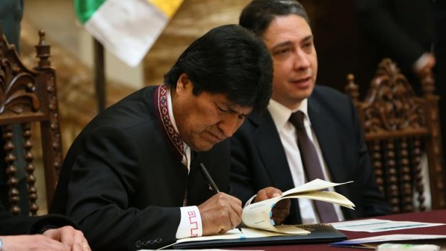 Bolivianos creen que Evo Morales postulará en 2019 pese a no tener derecho a ello