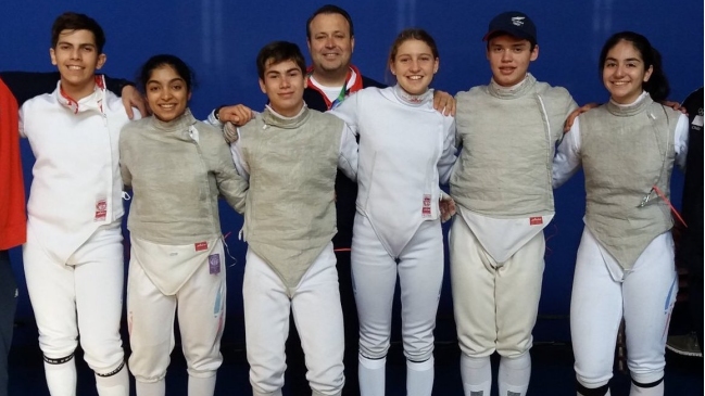 Chile logró oro por equipos en esgrima de los Sudamericanos de la Juventud