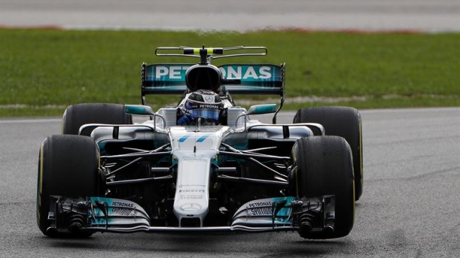 Valtteri Bottas: Hamilton ha sido capaz de sacarle más rendimiento al auto