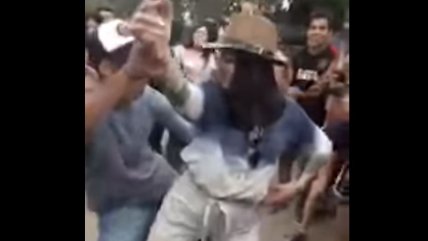 Polémica por intenso perreo de profesora con alumno en Argentina