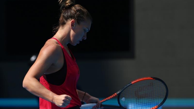 Simona Halep venció a Daria Kasatkina y sigue en carrera en el Abierto de China