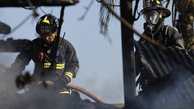 Incendio en vivienda de Independencia dejó 15 personas damnificadas