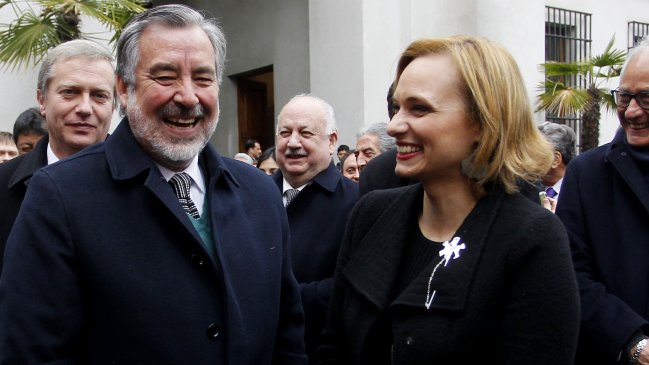 Carta para acuerdo Goic-Guillier en segunda vuelta suma apoyos en la Nueva Mayoría