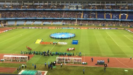   El himno de Chile se escuchó con fuerza en el estreno de la Rojita en India 