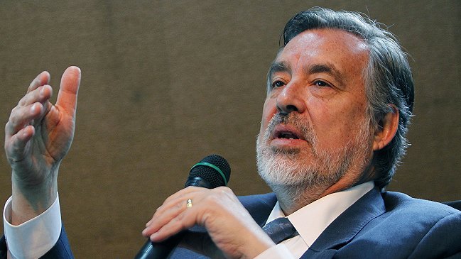 Guillier afirma que Piñera no realizó 