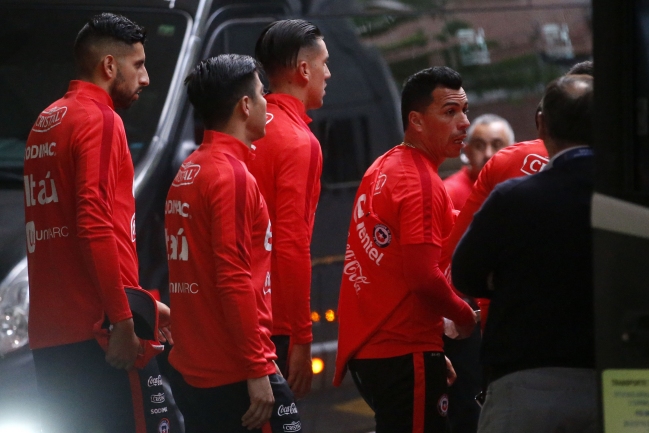 Seleccionados retornaron a Chile en silencio