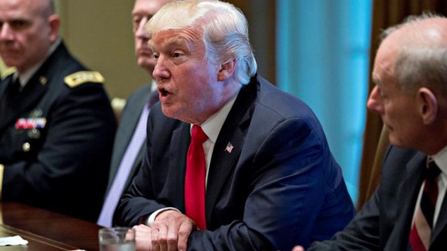 Medios denuncian que Trump planteó multiplicar por diez el arsenal nuclear de EEUU