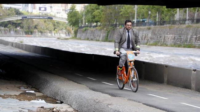 El Mapocho volvió a ser pedaleable con tres kilómetros de recorrido