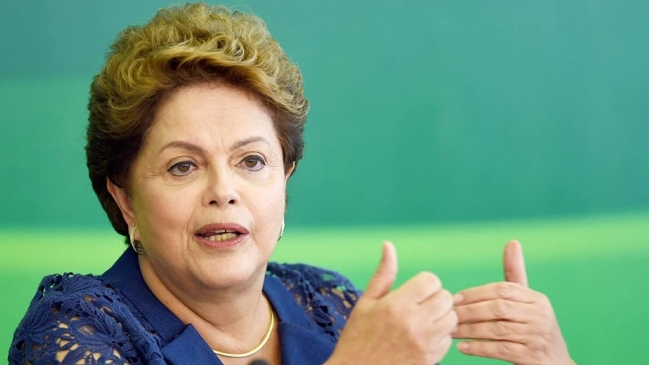 Tribunal embargó bienes a Dilma Rousseff por perjuicio a Petrobras