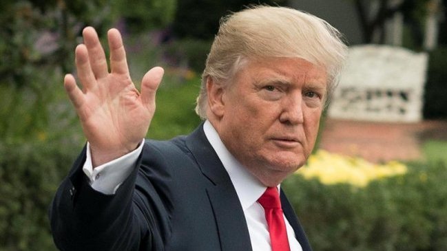 Trump sugirió penalizar a cadenas de televisión para evitar 