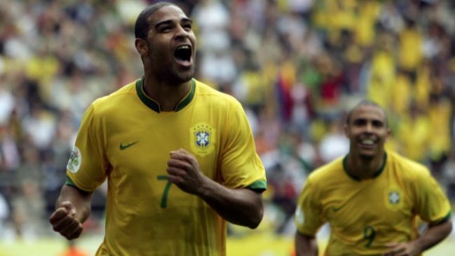 Adriano anunció su intención de regresar al fútbol profesional