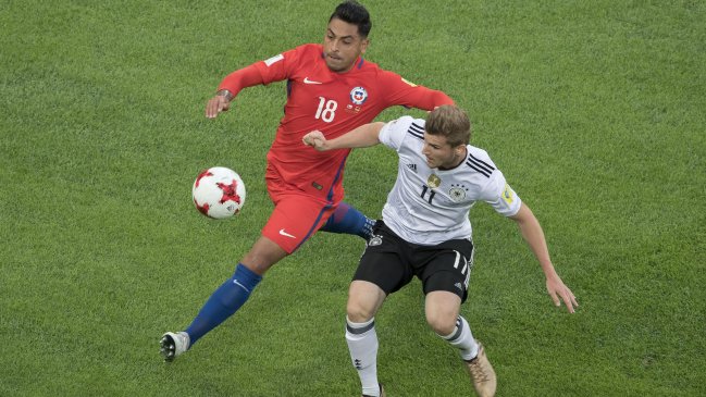 Alemanes acusan a Gonzalo Jara de dejar con secuelas a Timo Werner tras un codazo
