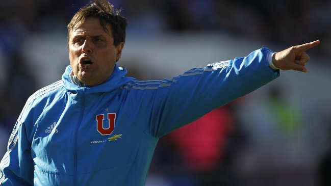 Guillermo Hoyos confirmó las bajas de David Pizarro y Christian Vilches para el duelo ante Antofagasta