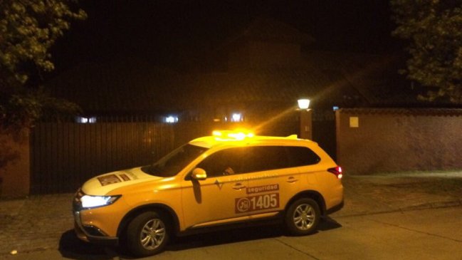 Matrimonio sufrió portonazo en Lo Barnechea