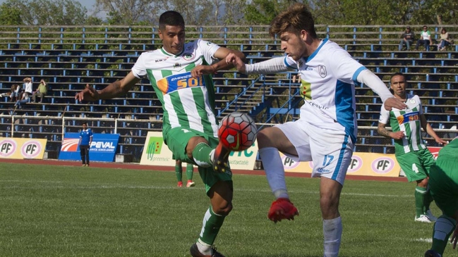 Deportes Vallenar venció a Naval y sigue firme en la cima de la Segunda División