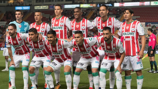 Necaxa y Pumas sellaron un deslucido empate en el duelo de chilenos en México