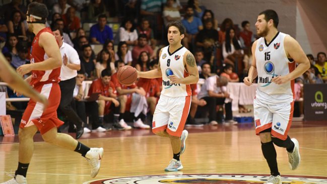 Jugador de Las Animas fue detenido por golpear a un fanático de Puerto Montt