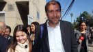 Yerno de Joaquín Lavín insiste en denuncia y critica a su suegro