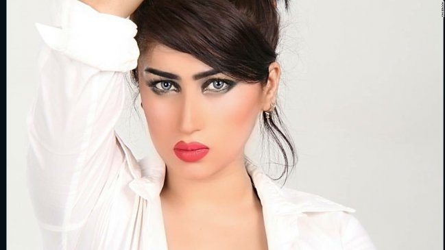 Arrestan a clérigo por muerte de la “Kim Kardashian pakistaní