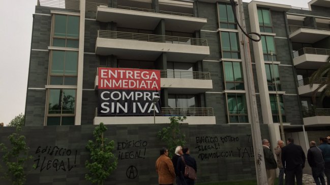 Anularon permiso de obra de edificio habitado por 38 familias en Ñuñoa