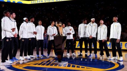   El triunfo de Houston Rockets en noche de la coronación de los Warriors 