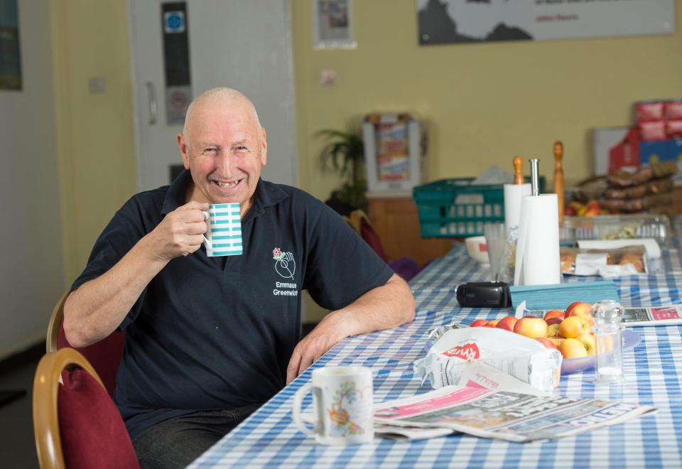 Jardinero vivió diez años en el bosque porque se aburrió de su esposa