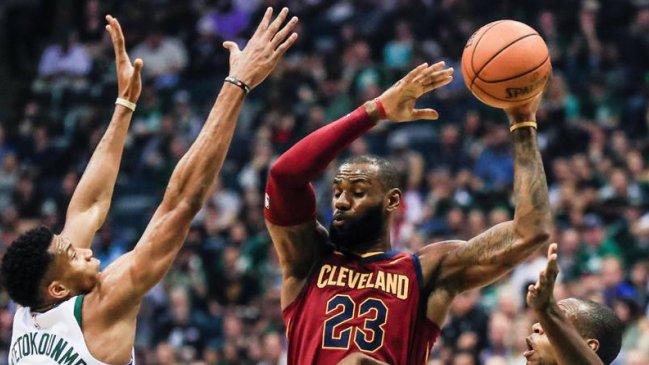 Cleveland Cavaliers firmó su segundo triunfo de la temporada a costa de Milwaukee Bucks en la NBA