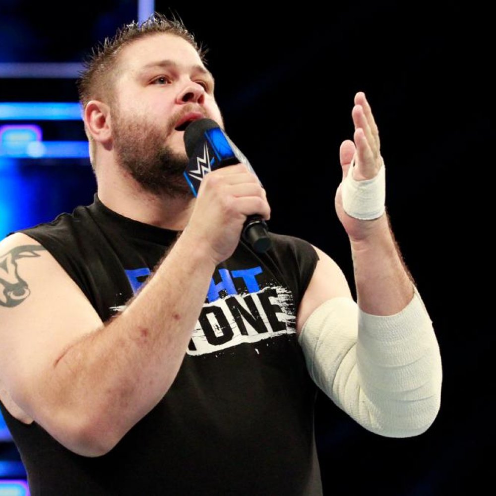 Kevin Owens y AJ Styles no participarán en eventos de la WWE en Chile