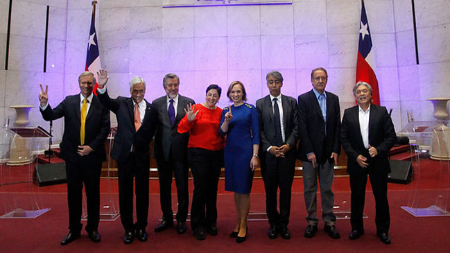 Encuesta: El 46% de los chilenos está insatisfecho con los candidatos presidenciales