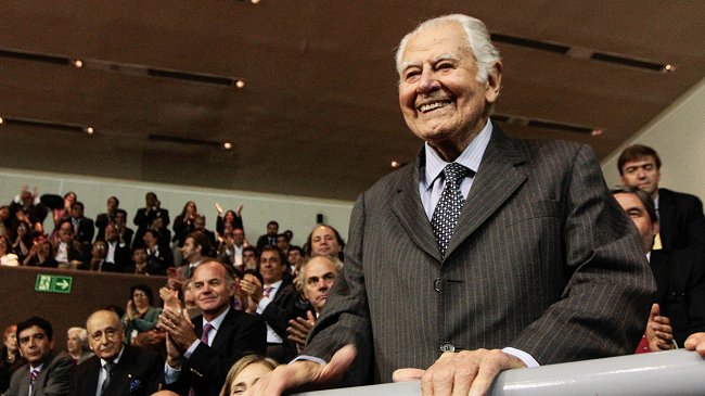 Familia Aylwin critica uso de su imagen en la franja de Piñera