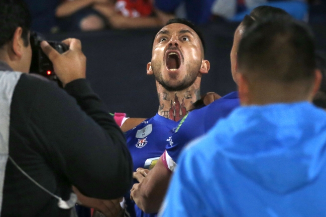 Mauricio Pinilla comandó la remontada de la U ante Palestino