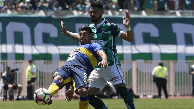Santiago Wanderers y Everton igualaron en un vibrante clásico porteño